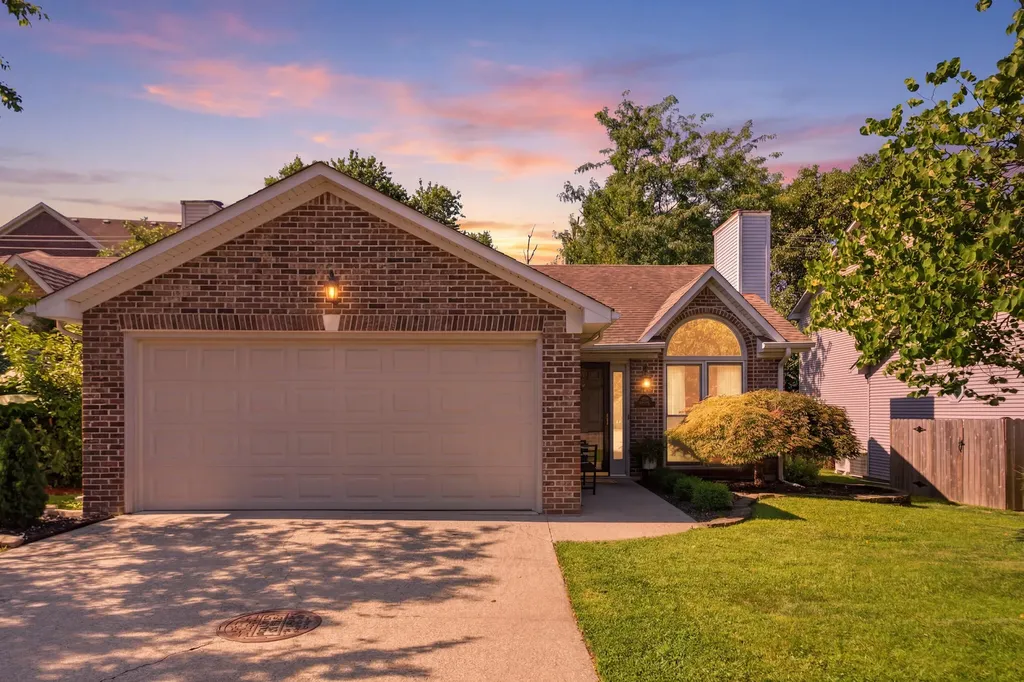 2060 Glade Lane Lexington KY 40513