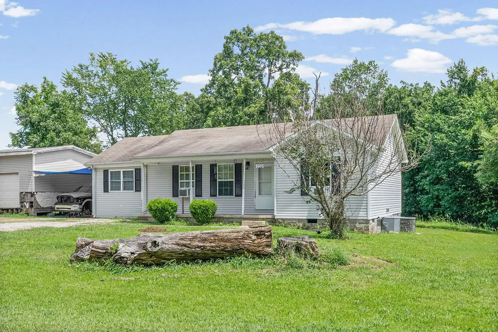 7756 Johnson Mill Road Hopkinsville KY 42240