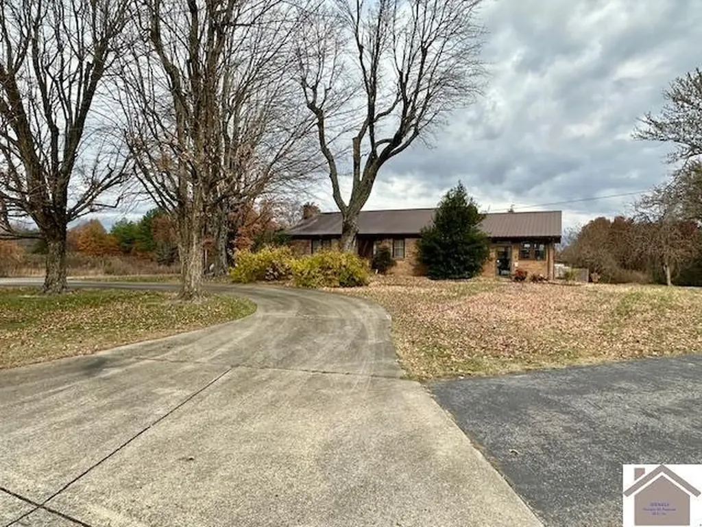 8898 E St Route Mayfield KY 42066
