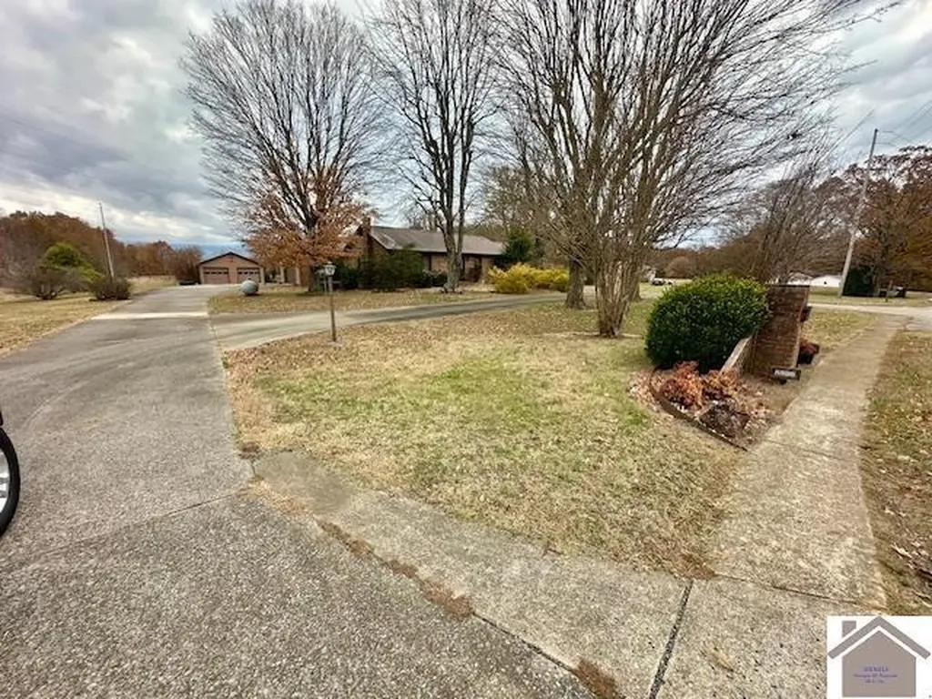 8898 E St Route Mayfield KY 42066