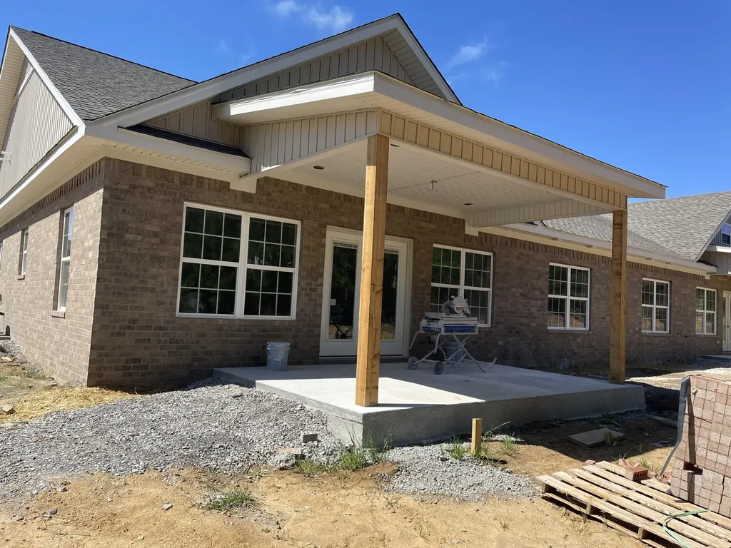 160 Hidden Valley Drive Paducah KY 42003