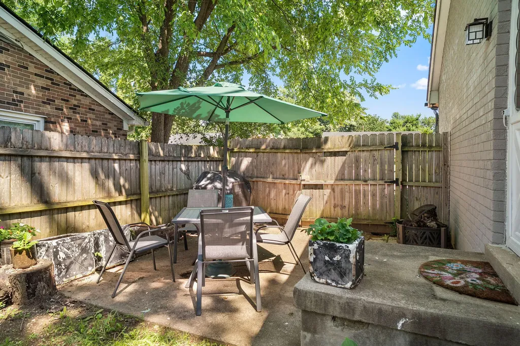 552 Compton Drive Lexington KY 40517