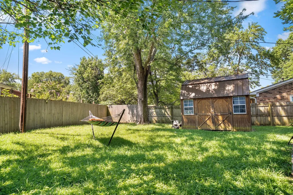552 Compton Drive Lexington KY 40517
