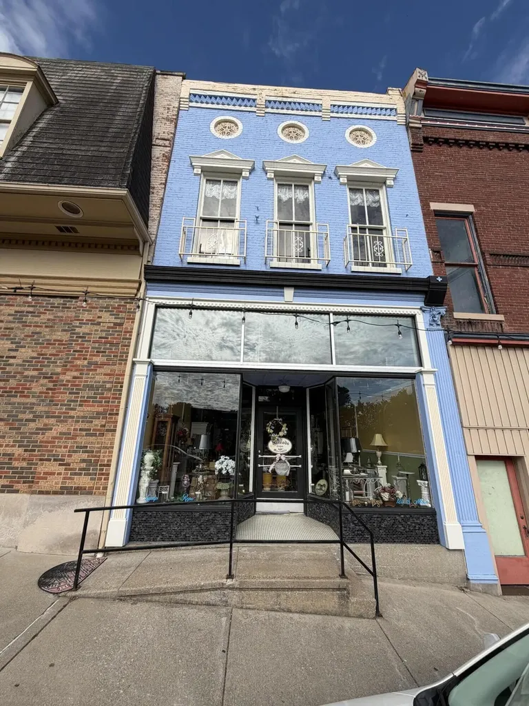 128 S Main Street Harrodsburg KY 40330