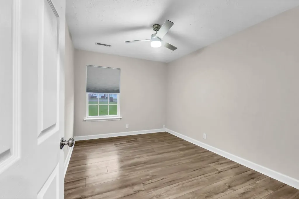 634 State Line Road Oak Grove KY 42262