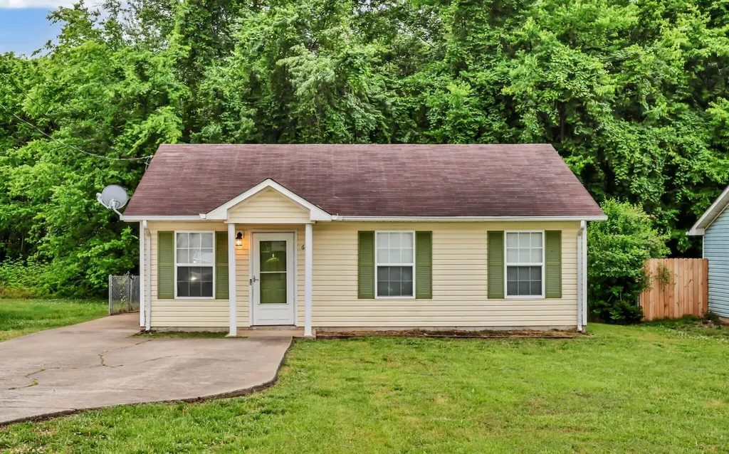 634 State Line Road Oak Grove KY 42262