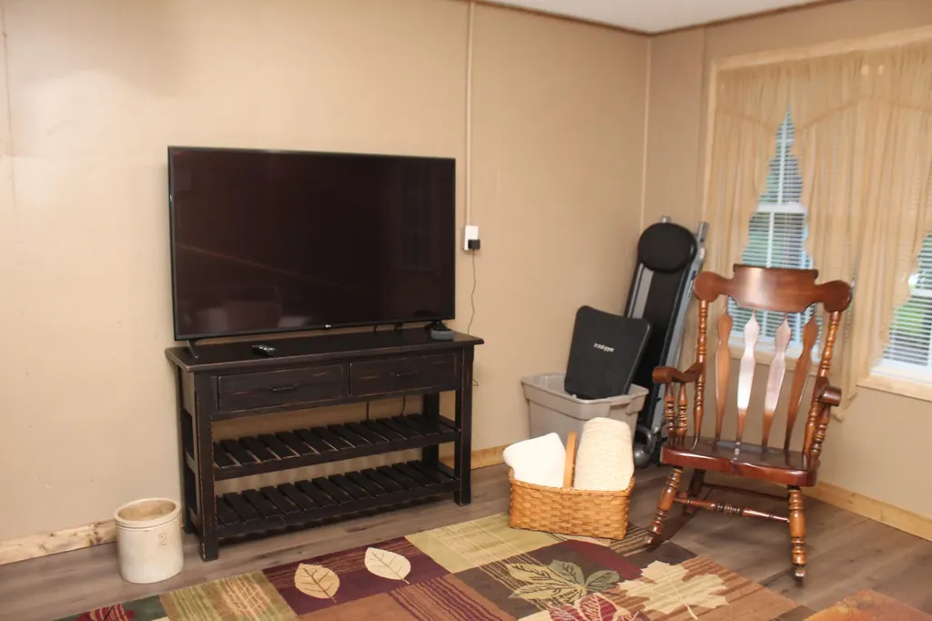 798 Wheaton Way Eddyville KY 42038
