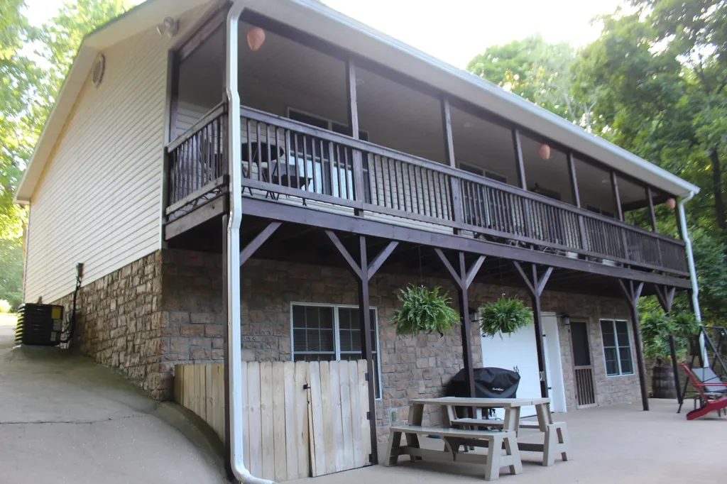 798 Wheaton Way Eddyville KY 42038