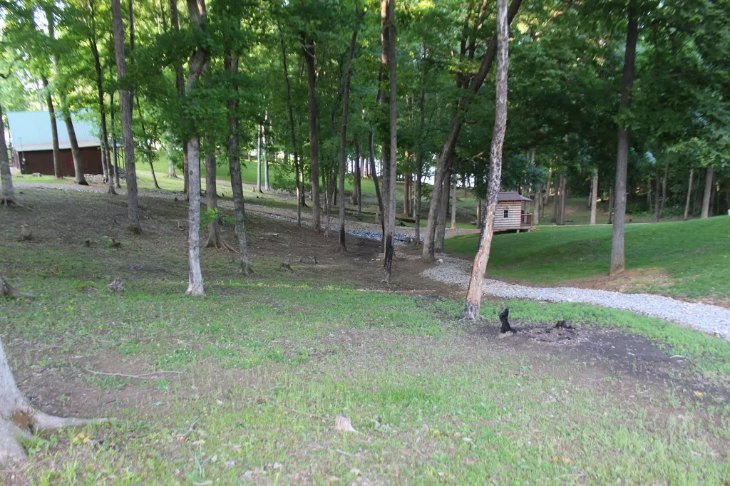 798 Wheaton Way Eddyville KY 42038