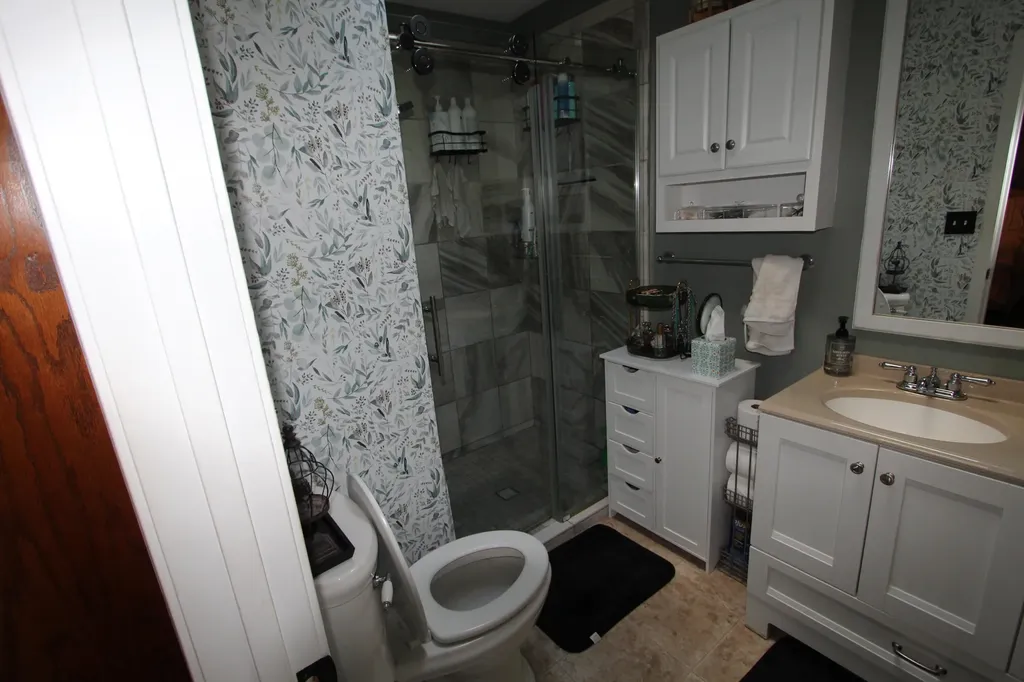 85 Lagus Road Kuttawa KY 42055