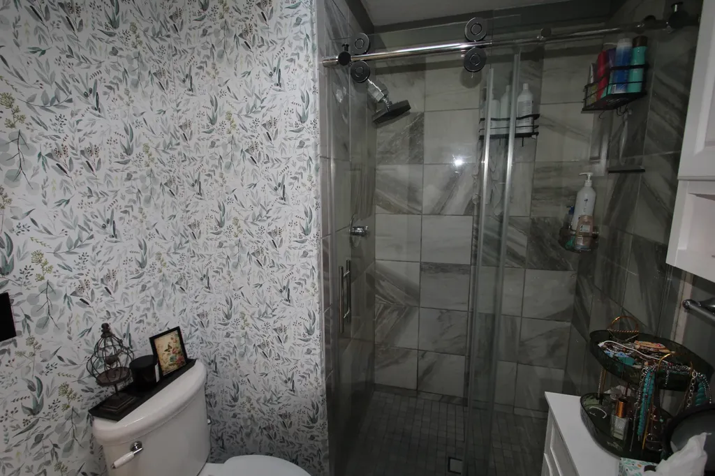 85 Lagus Road Kuttawa KY 42055