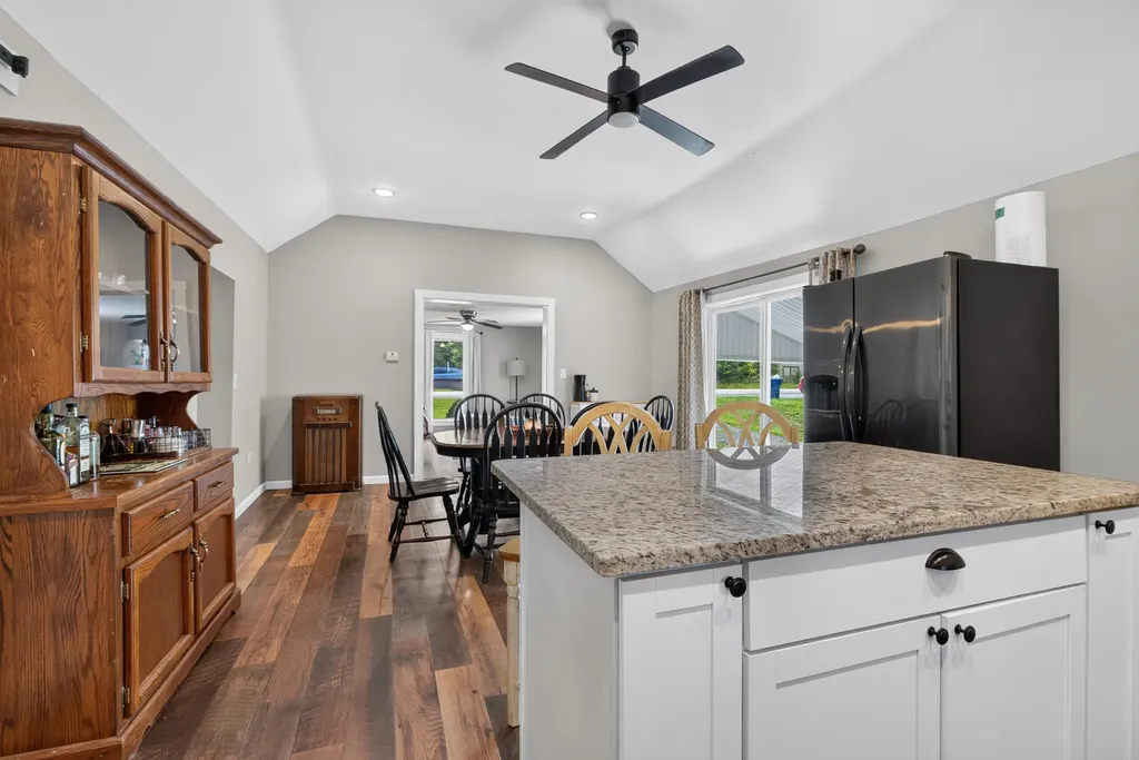 1466 Harrodsburg Road Lawrenceburg KY 40342