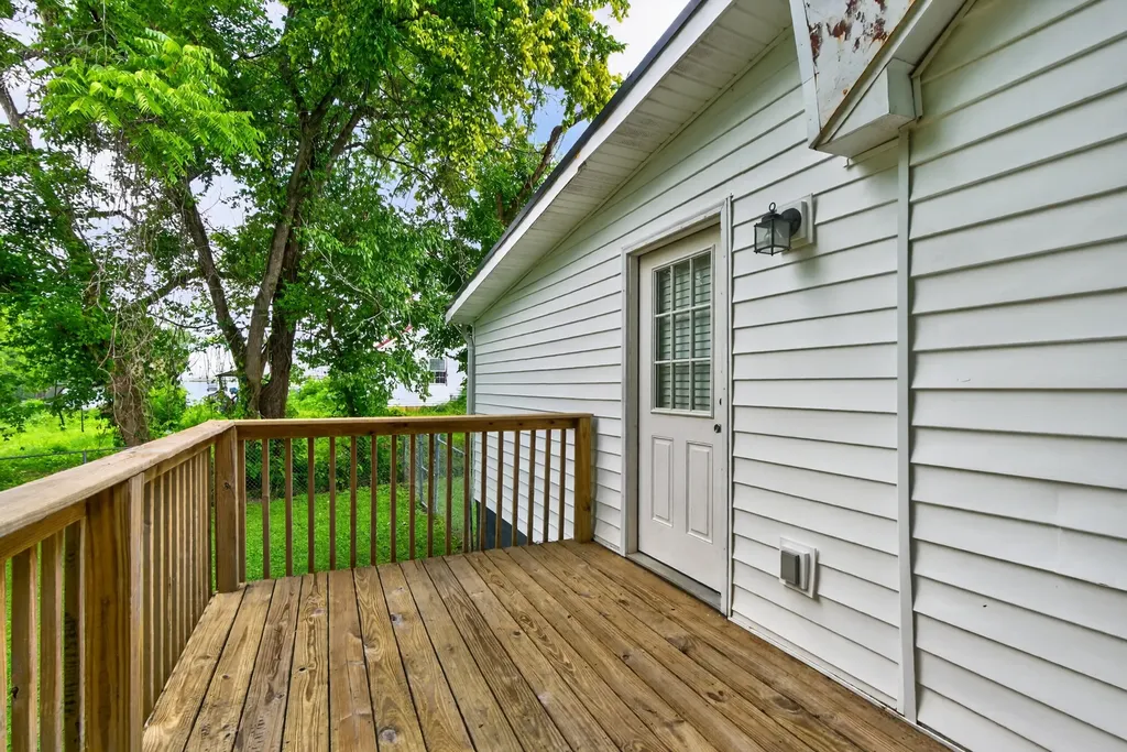 1466 Harrodsburg Road Lawrenceburg KY 40342