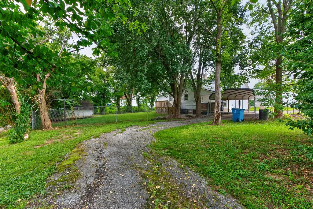 1466 Harrodsburg Road Lawrenceburg KY 40342