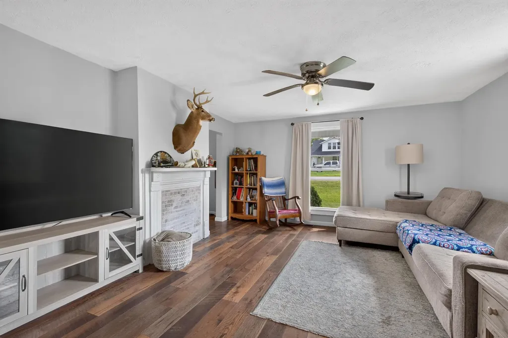1466 Harrodsburg Road Lawrenceburg KY 40342