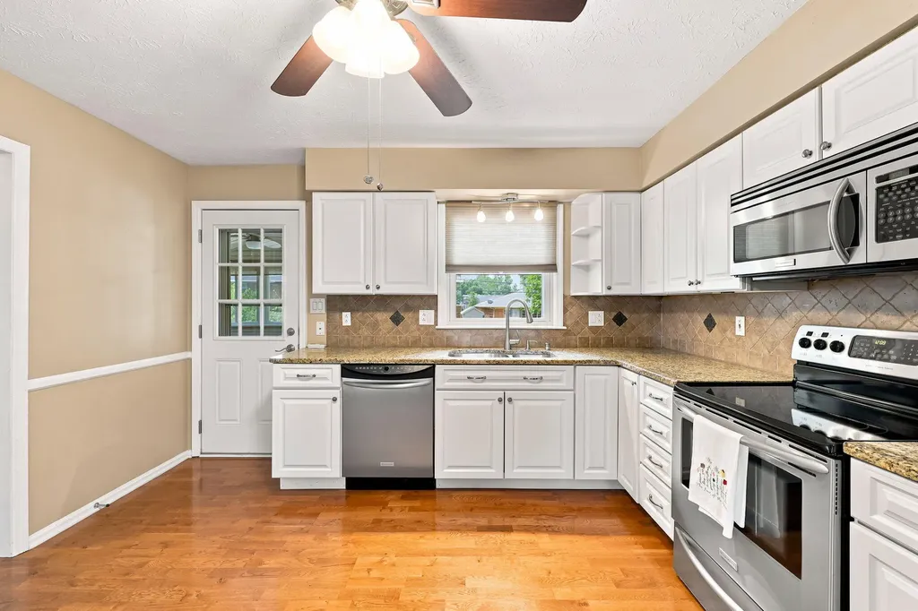 496 Cromwell Way Lexington KY 40503