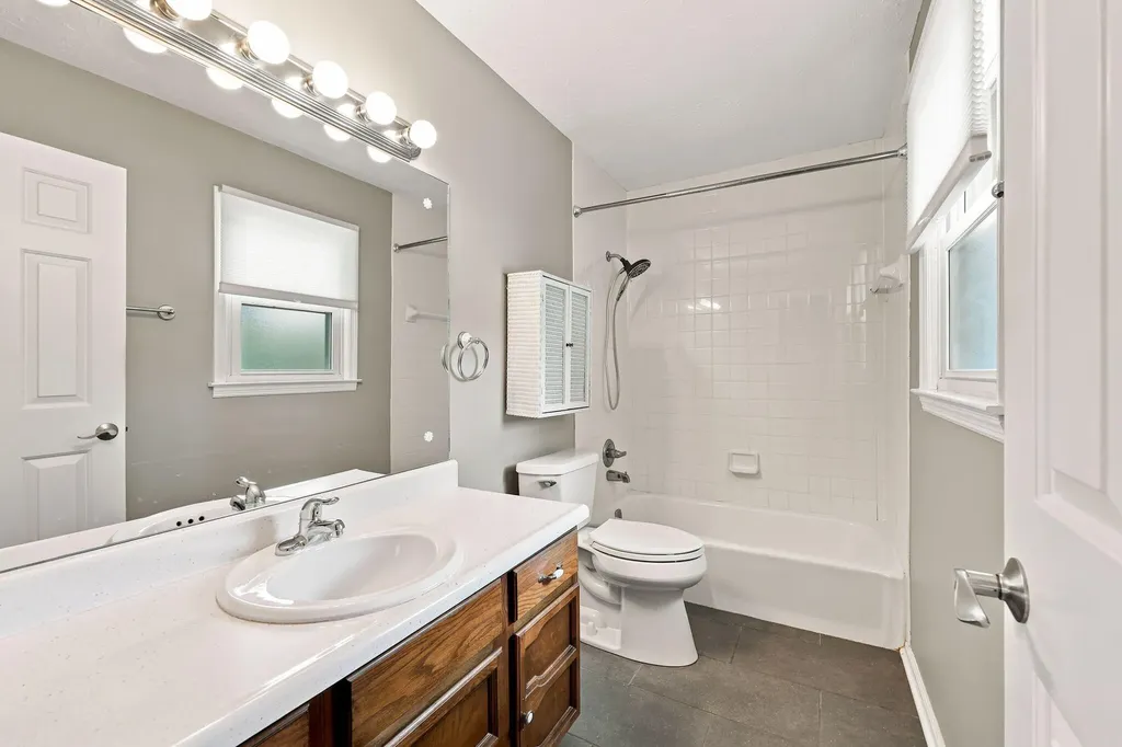 496 Cromwell Way Lexington KY 40503