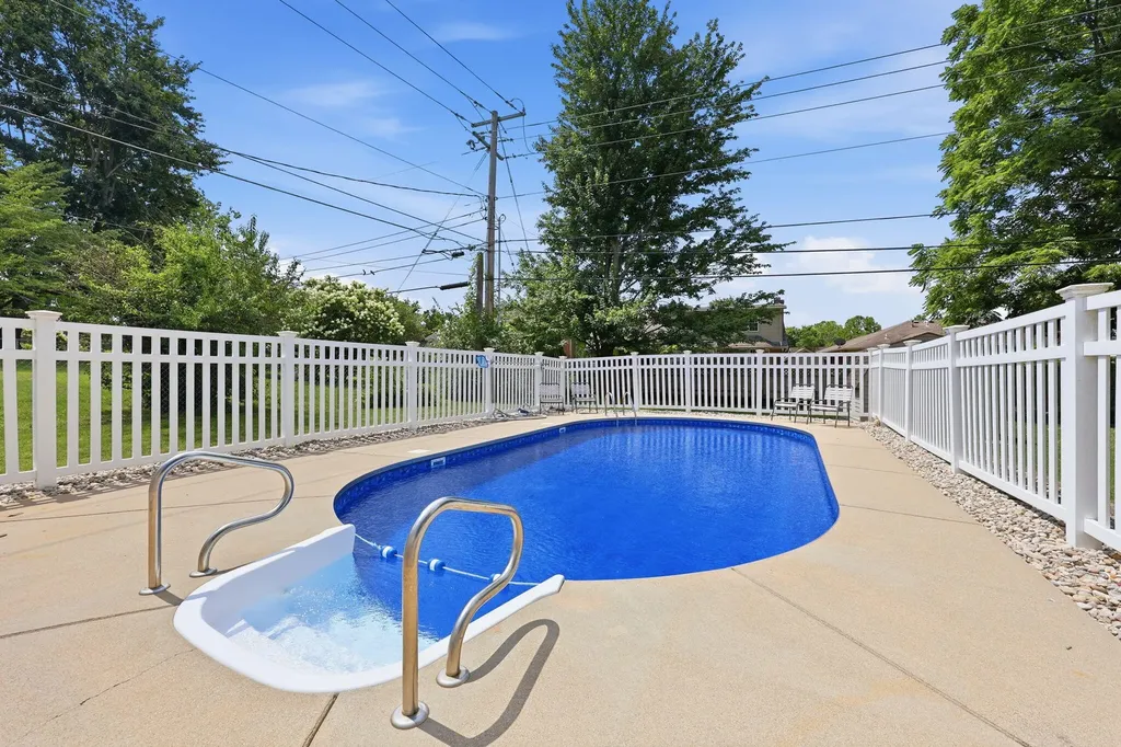 496 Cromwell Way Lexington KY 40503