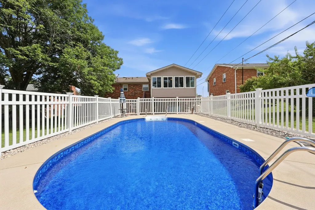 496 Cromwell Way Lexington KY 40503