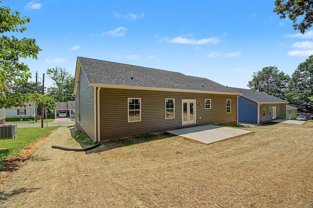 320 Pine Hill Drive Hopkinsville KY 42240