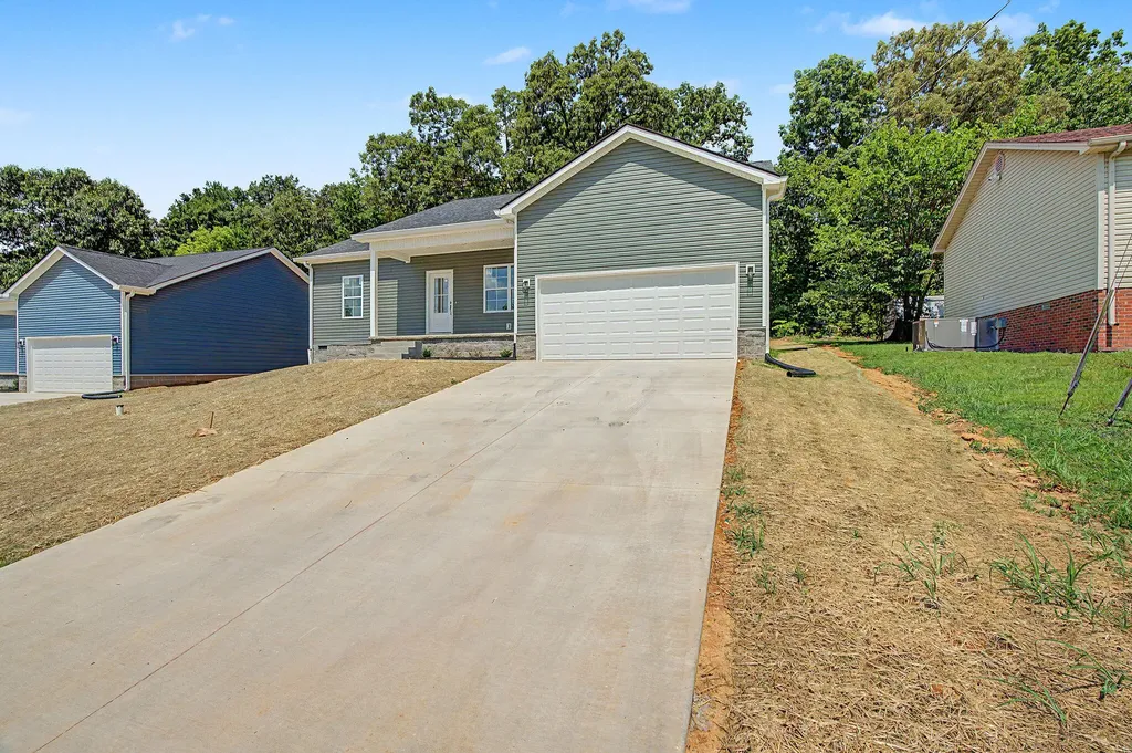 320 Pine Hill Drive Hopkinsville KY 42240