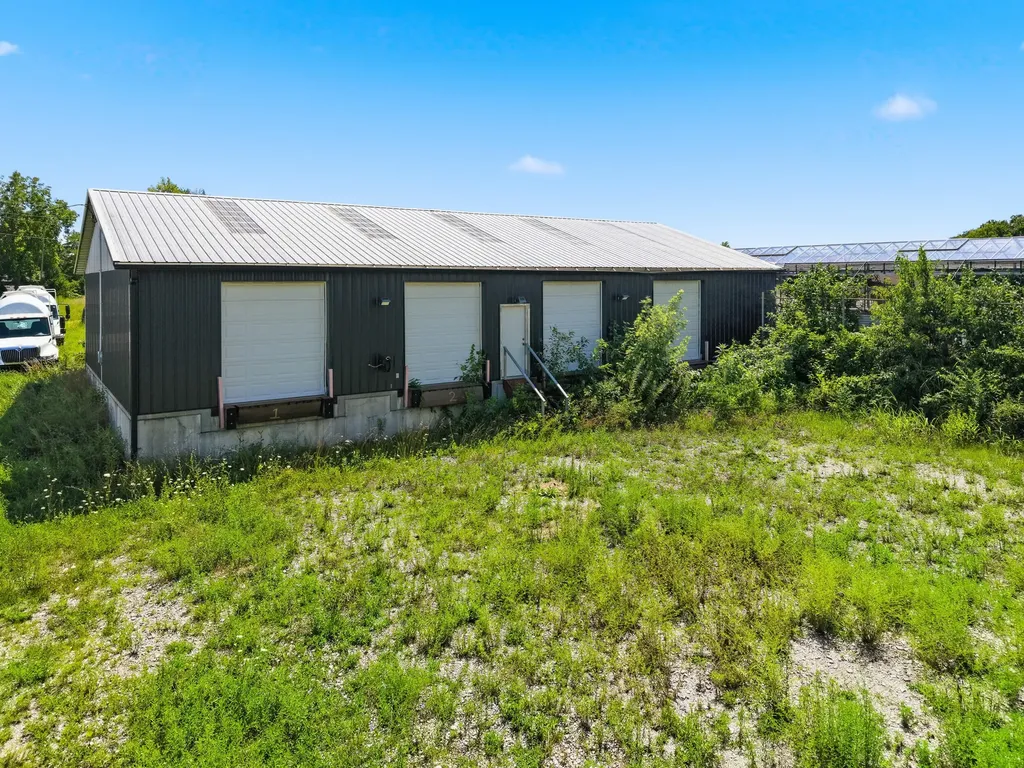 1895 Clintonville Road Paris KY 40361