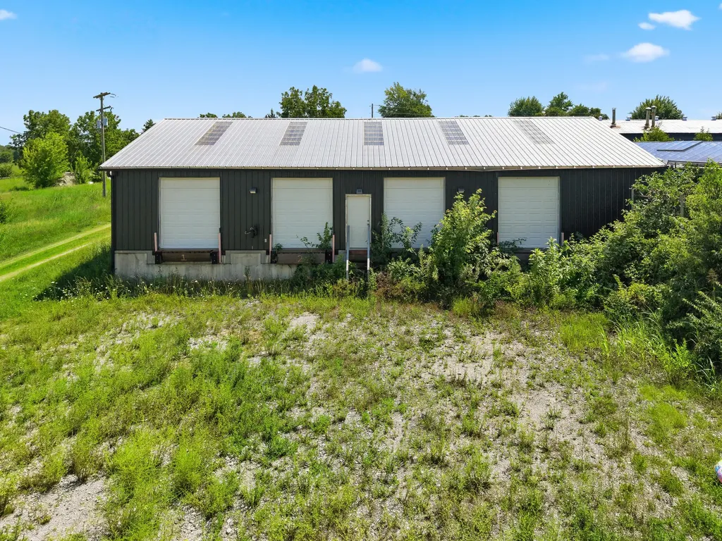 1895 Clintonville Road Paris KY 40361