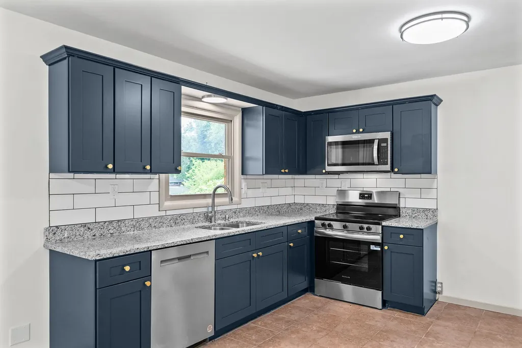 2728 Clinton Circle Hopkinsville KY 42240