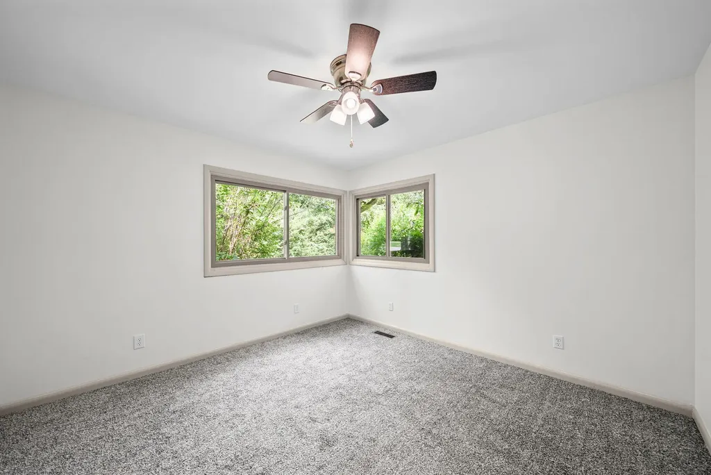 2728 Clinton Circle Hopkinsville KY 42240