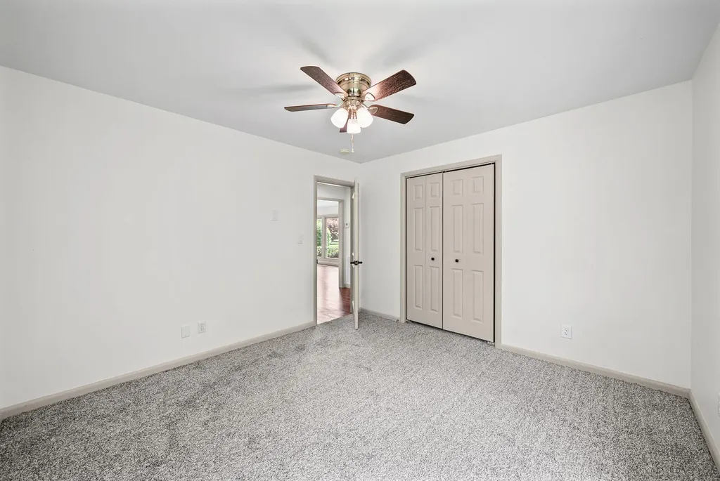 2728 Clinton Circle Hopkinsville KY 42240