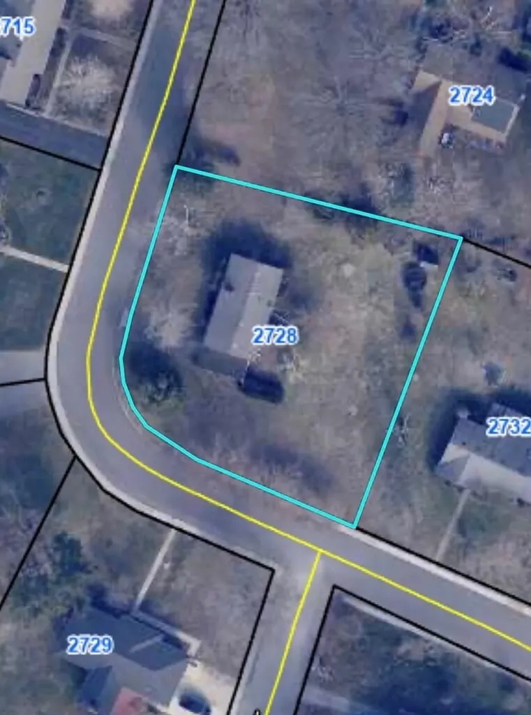 2728 Clinton Circle Hopkinsville KY 42240