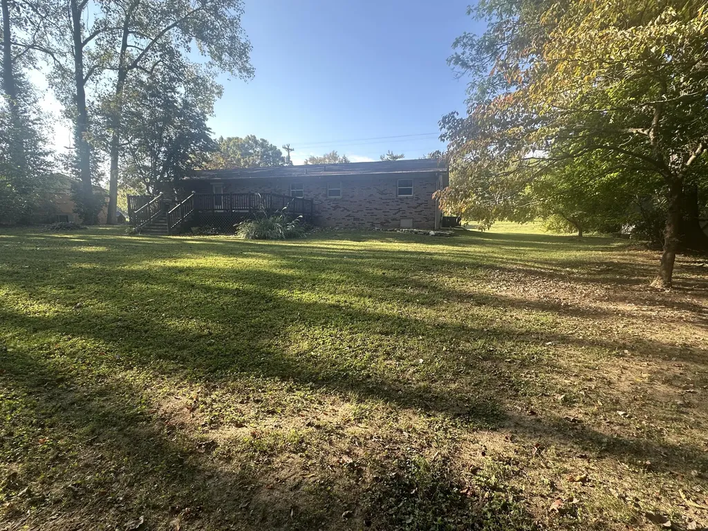 303 Millbrooke Drive Hopkinsville KY 42240