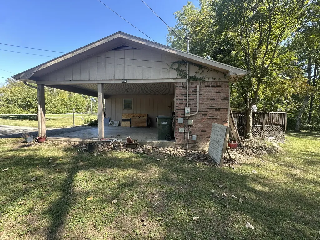 303 Millbrooke Drive Hopkinsville KY 42240