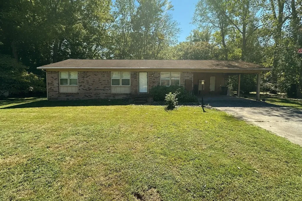 303 Millbrooke Drive Hopkinsville KY 42240