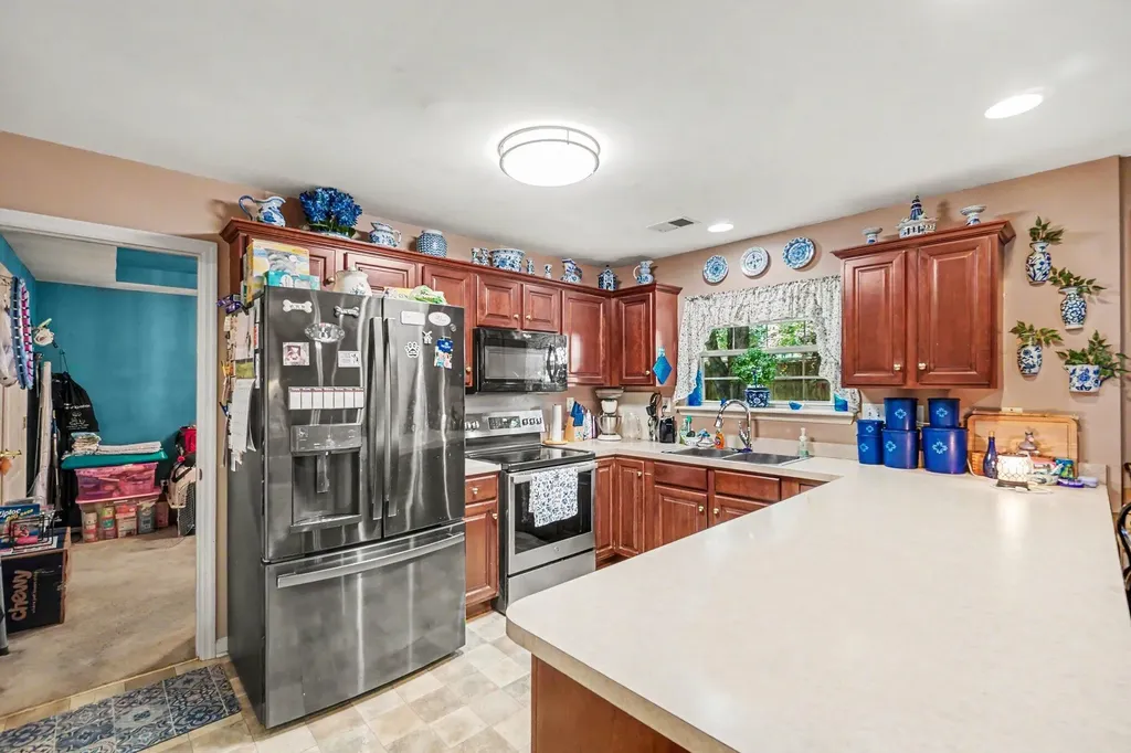 2765 Woodlawn Way Lexington KY 40511