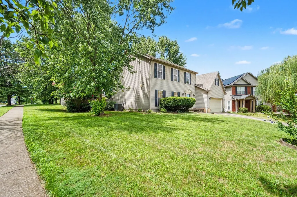 2765 Woodlawn Way Lexington KY 40511