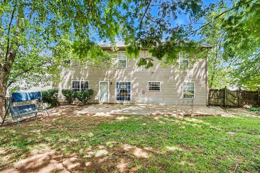 2765 Woodlawn Way Lexington KY 40511
