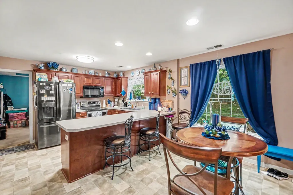 2765 Woodlawn Way Lexington KY 40511