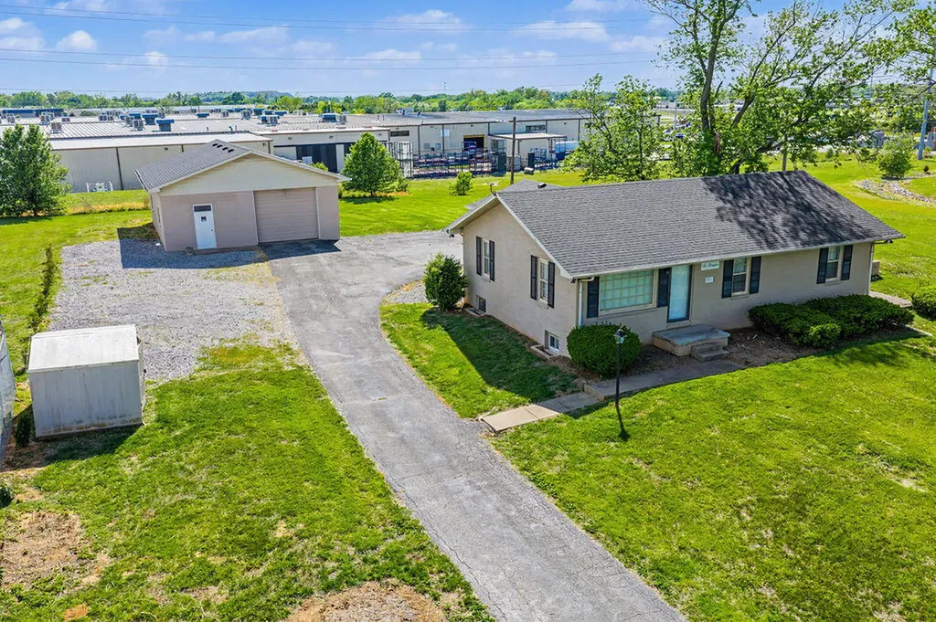 2671 Pembroke Road Hopkinsville KY 42240