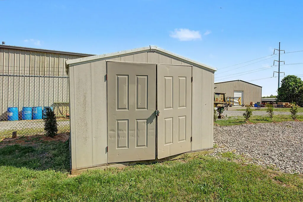2671 Pembroke Road Hopkinsville KY 42240