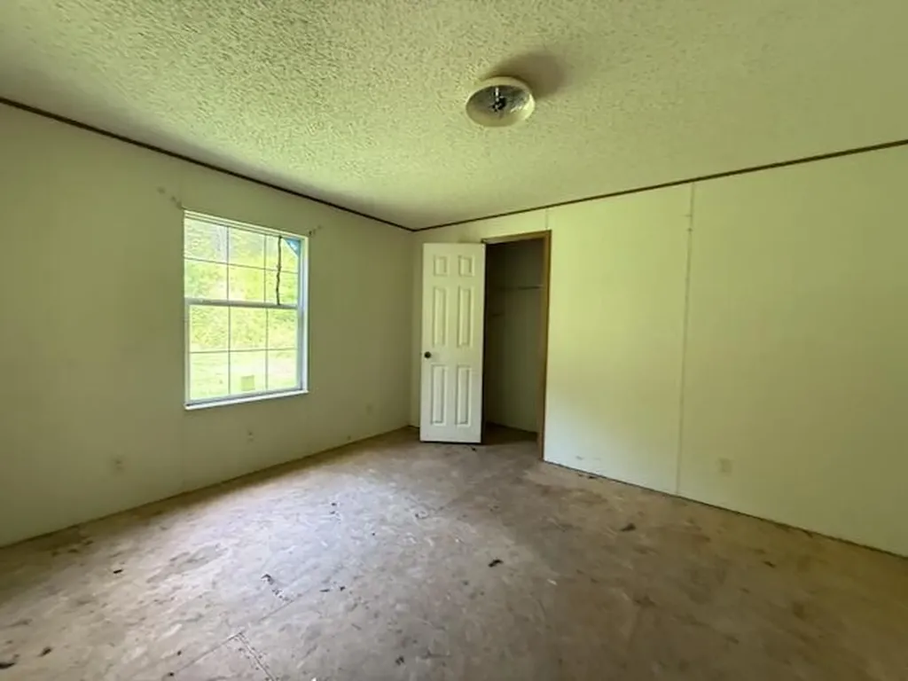 6248 Barbourville Road London KY 40744