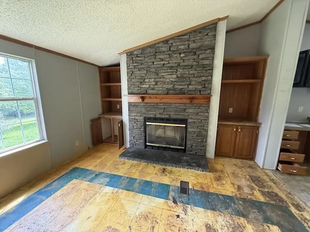 6248 Barbourville Road London KY 40744