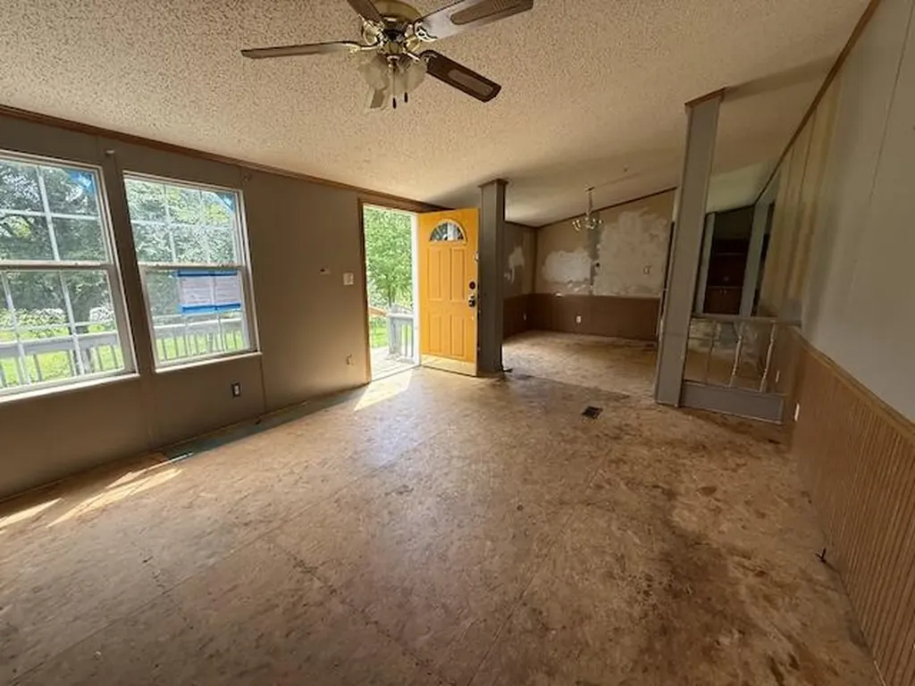 6248 Barbourville Road London KY 40744
