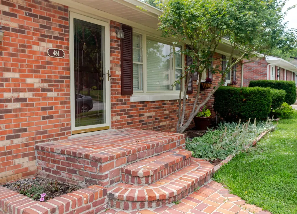 484 Wanstead Way Lexington KY 40505