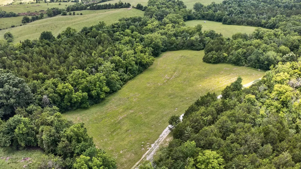 792 Hopewell Road Harrodsburg KY 40330