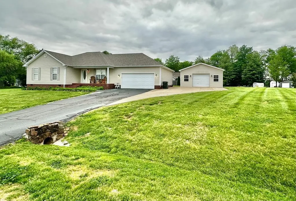 224 Benjamin Lane Hopkinsville KY 42240