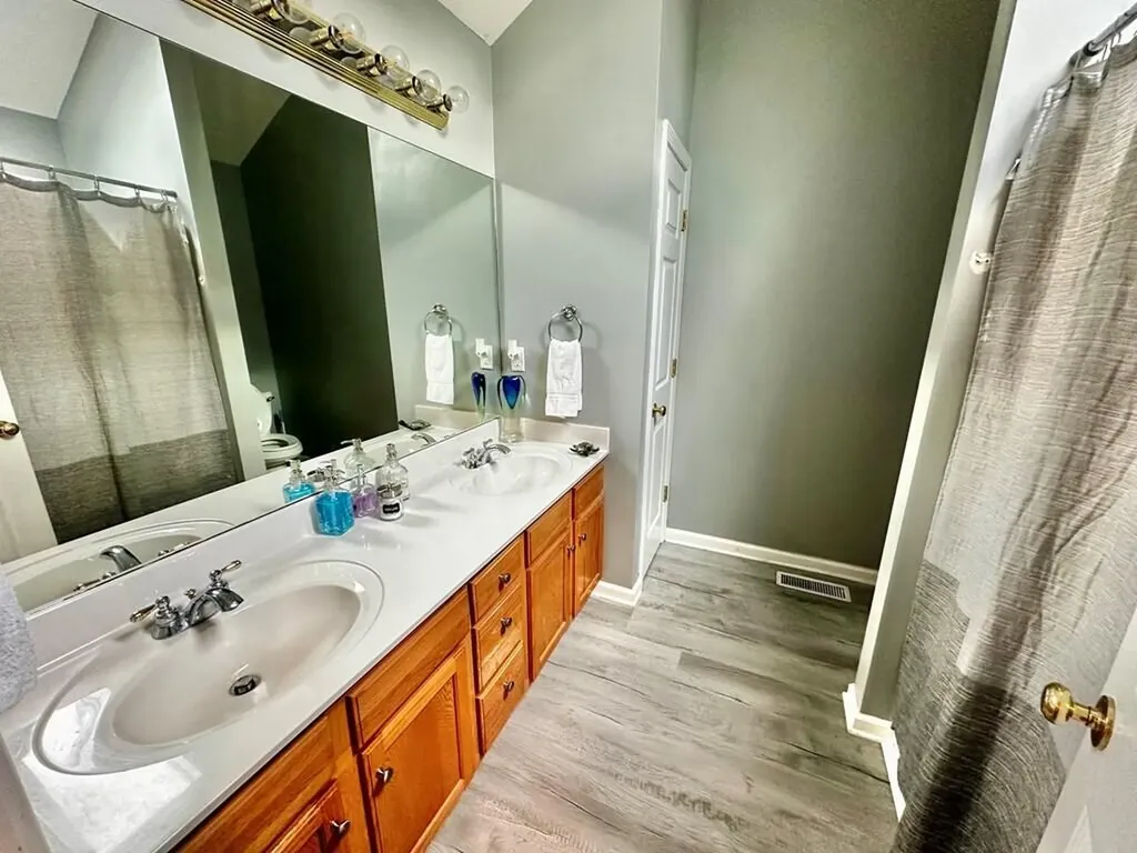 224 Benjamin Lane Hopkinsville KY 42240