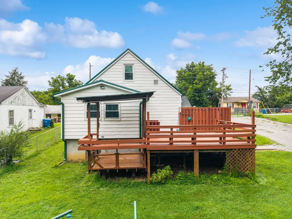 47 Hughes Avenue Winchester KY 40391
