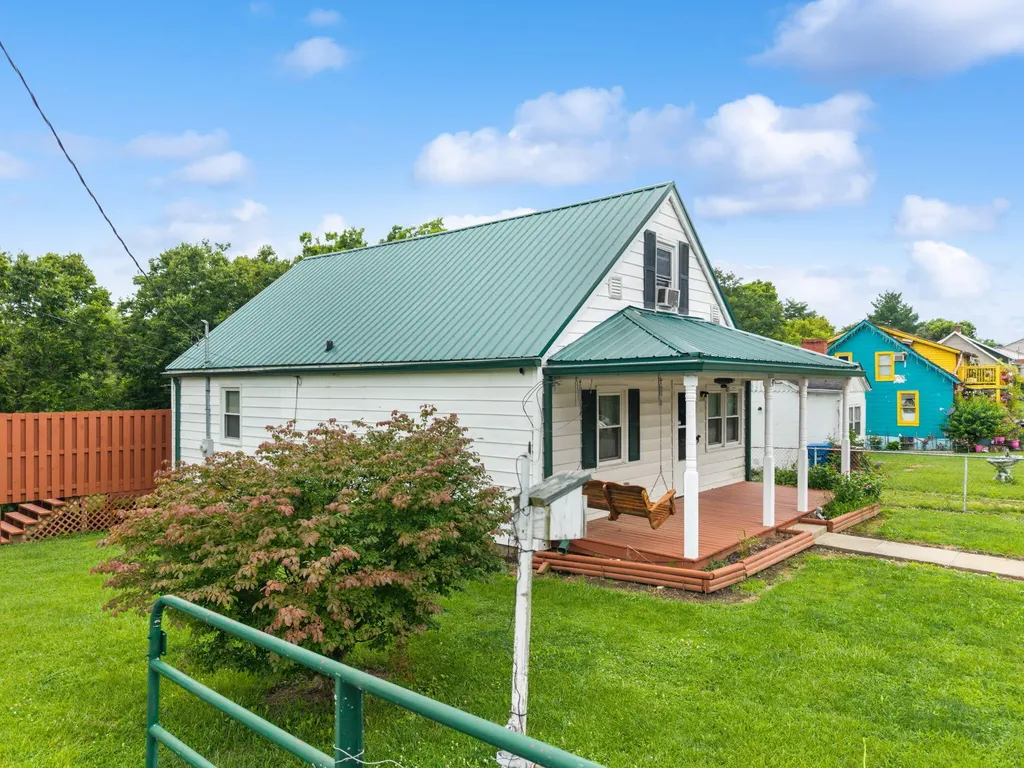47 Hughes Avenue Winchester KY 40391
