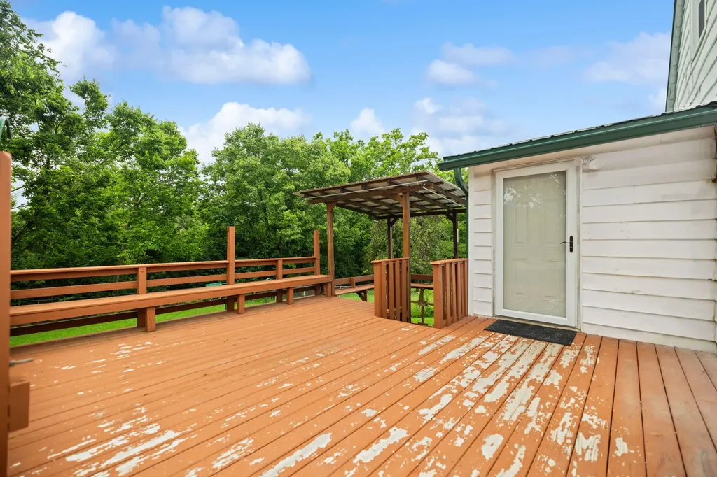 47 Hughes Avenue Winchester KY 40391